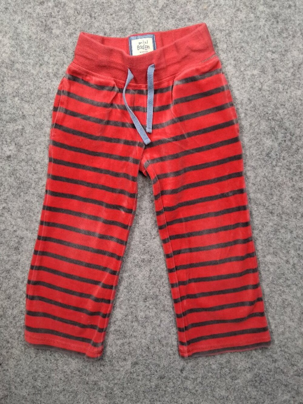Mini Boden boy or girls pants size 4t red and gray good condition